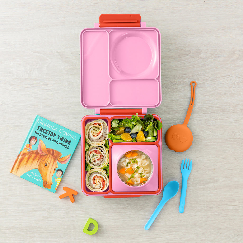 Pack my kids lunch with me 🩵✏️☁️ #lunch #lunchbox #omiebox #omielunch